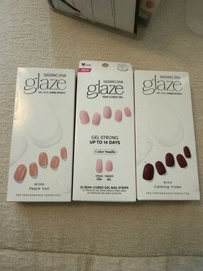 Dashing Diva Glaze Semi-Cured Gel Nail Strips - Peach Veil, Pink, Calming Violet